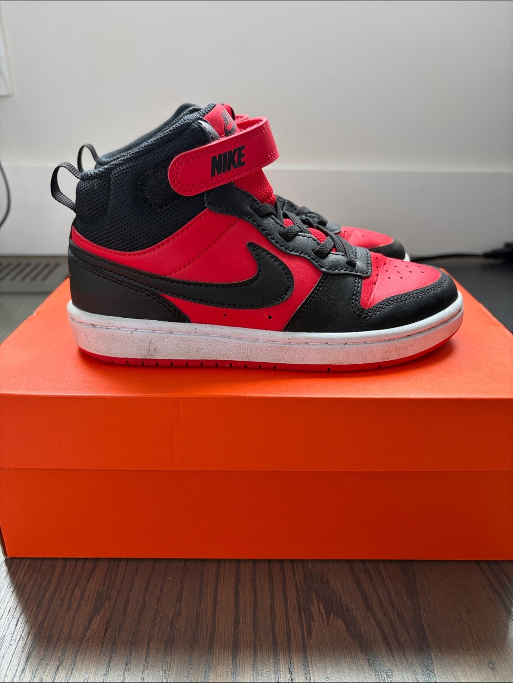 Nike Unisex Court Borough Mid 2 Red/Black/White